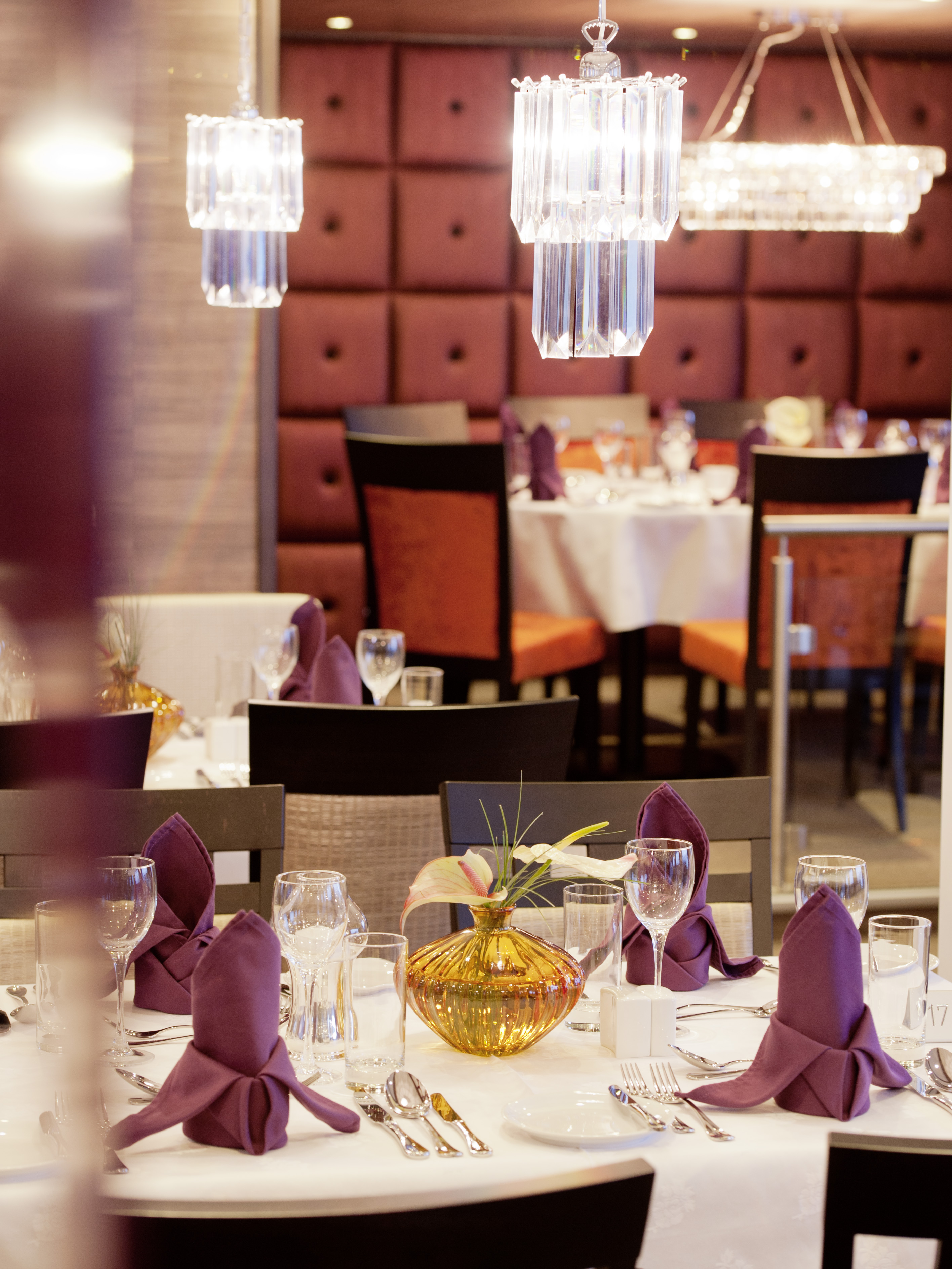 Amadeus River Cruises - Amadeus Silver III - Panorama Restuarant 1.jpg